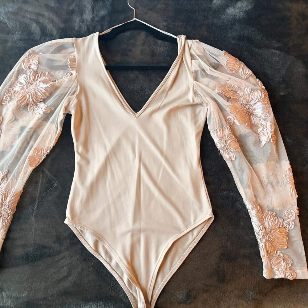 ZARA Sheer Tulle Embroidered Sleeve Bodysuit – Elegant Statement Top – Worn 2x